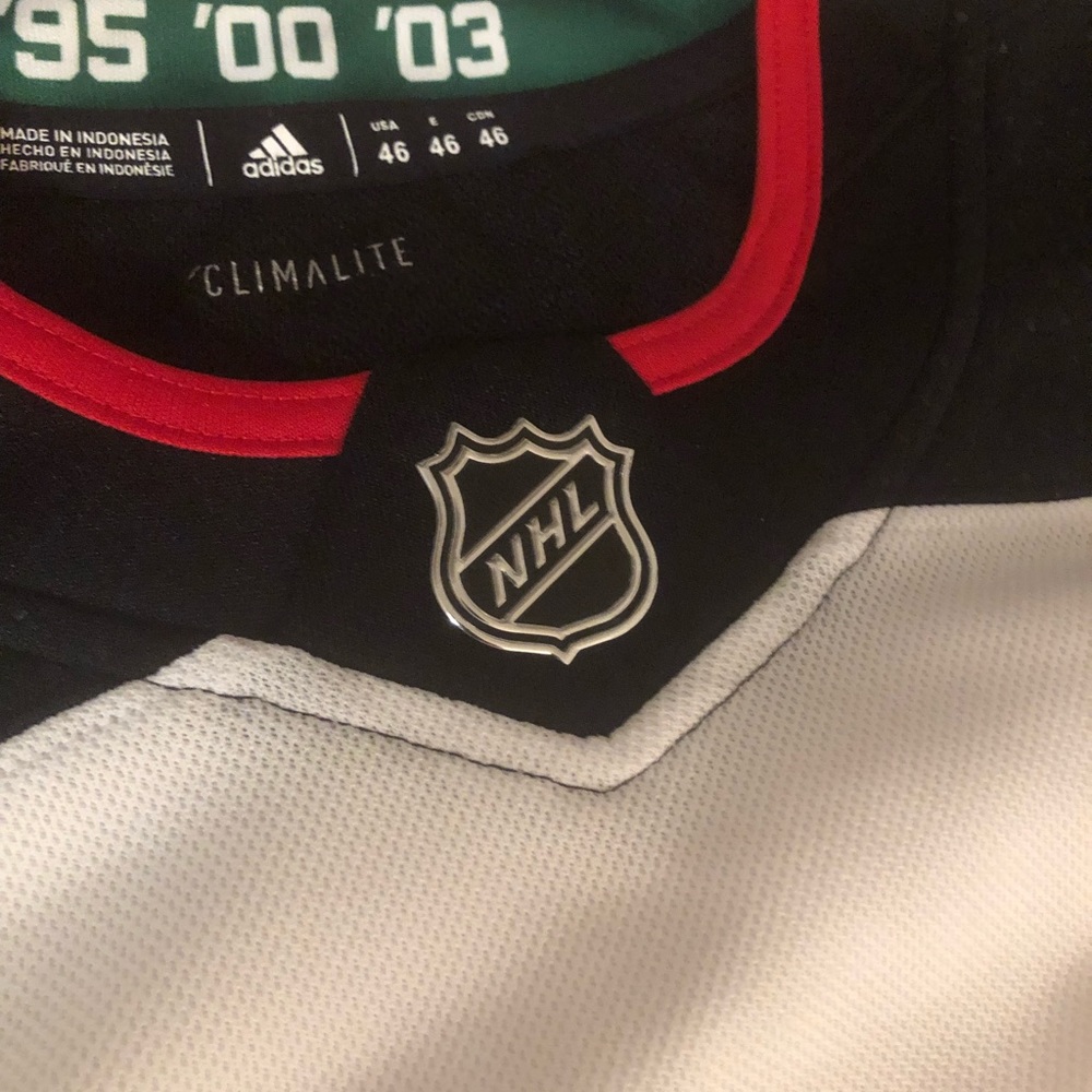 SOLD! Auth. Adidas New Jersey Devils jersey SZ S!! - Picture 9 of 15